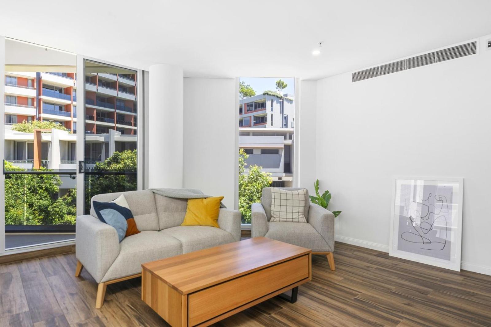 Appartamento Zetland Delight 2-bedroom Haven With Pool & Gym Sydney